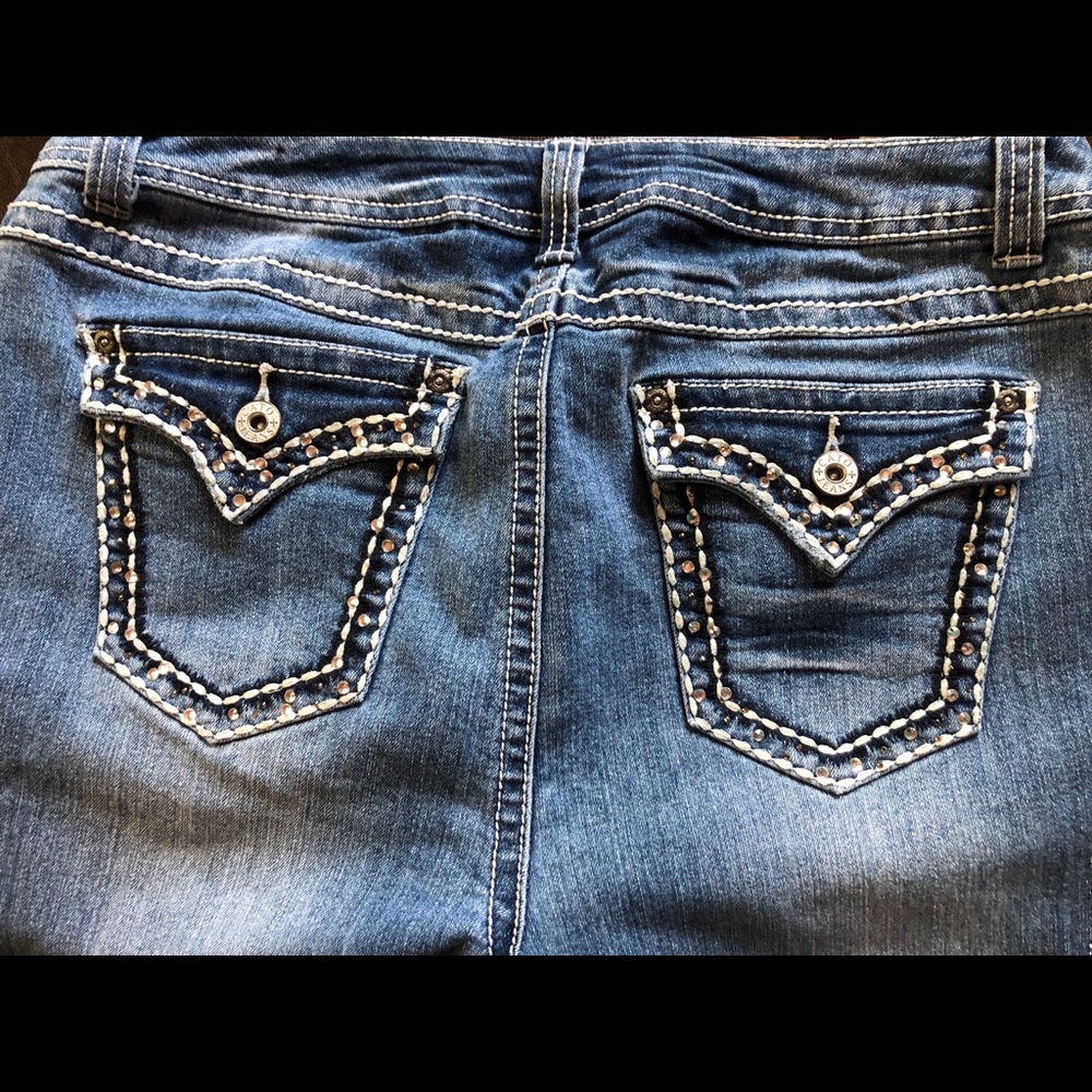 Jeans with sequins